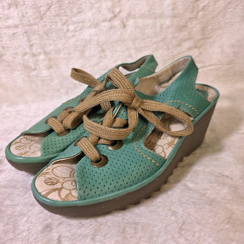 Fly London Ylfa Perforated Leather Wedge Sandals Sea Green Womens 40 9 Excellent
